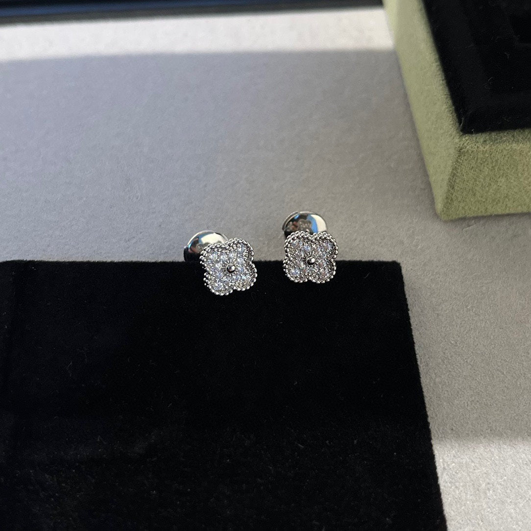 [VCA]CLOVER MINI DIAMOND STUD EARRINGS